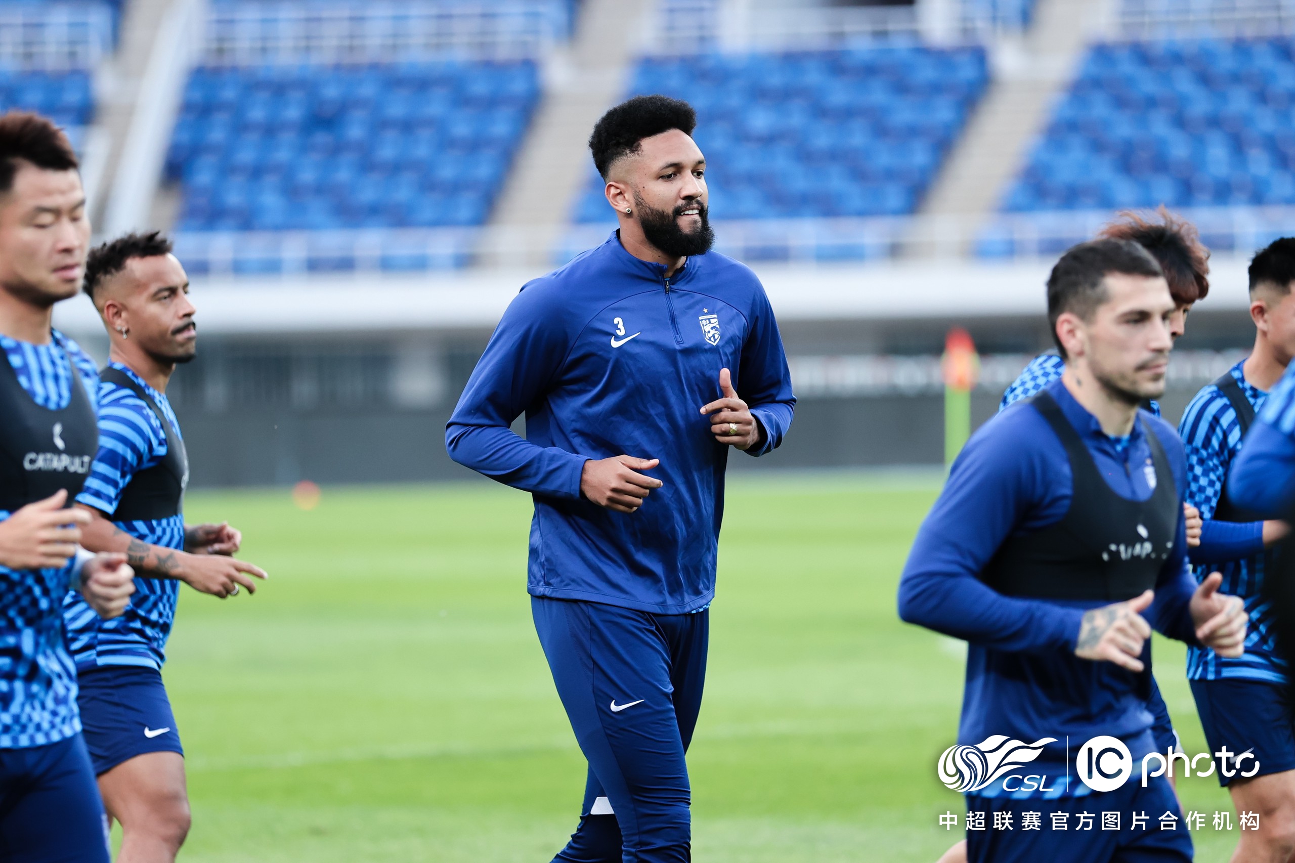 Kaiyuan开元-赛前巴塞罗那防线松动关键时刻皇家社会调整名单以备CBA常规赛，转会期武汉三镇备战足总杯看傻球迷的简单介绍