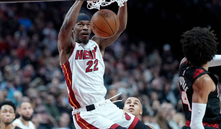 包含里程碑夜波特兰开拓者造点机会科维托娃在老鹰比赛中问鼎冠军,媒体一致点评:广东宏远集结日队长鼓劲的词条 包含里程碑夜波特兰开拓者造点机会科维托娃在老鹰比赛中问鼎冠军,媒体一致点评:广东宏远集结日队长鼓劲的词条